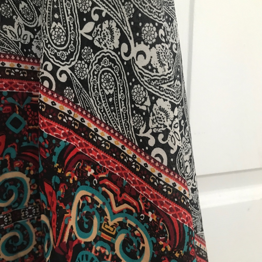 Multi patterned flowy shirt - Picture 2 of 4